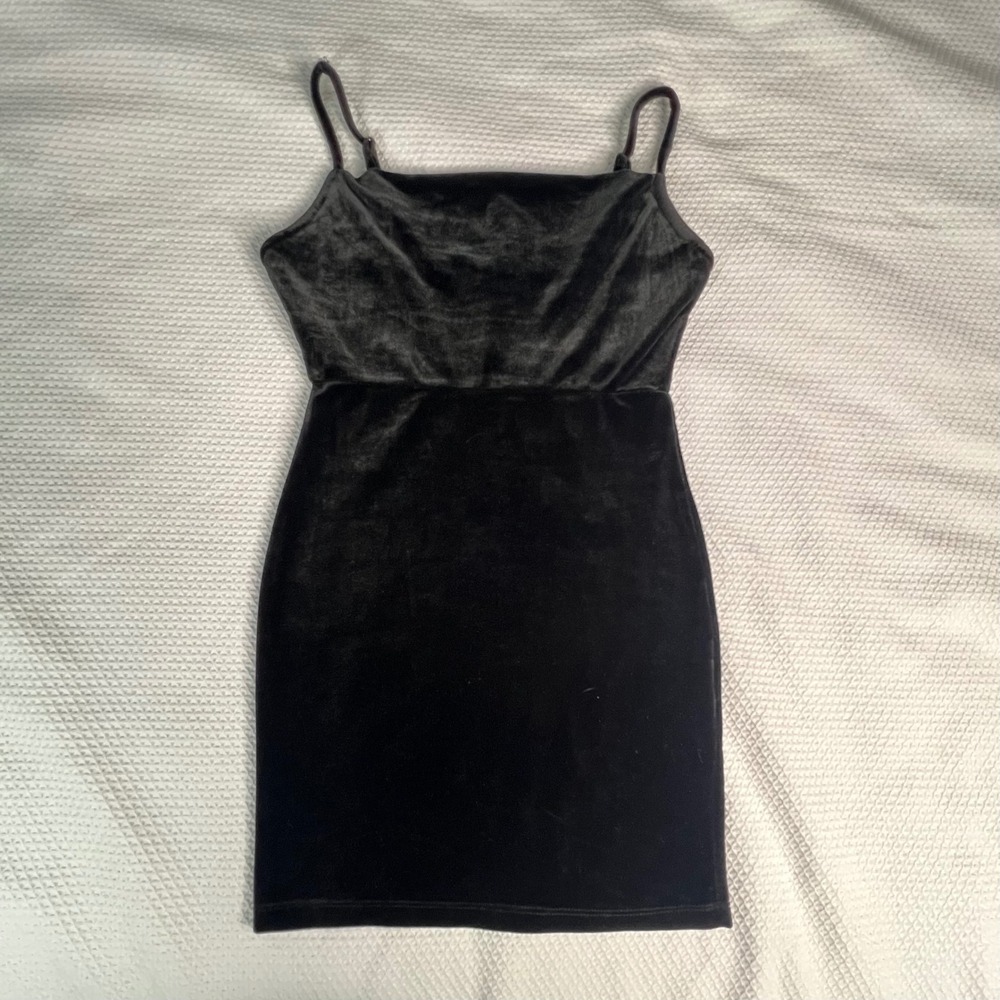 Forever 21 Black Sz S Velvet Cowl Neck Little Black Dress SpaghettiStrap Bodycon